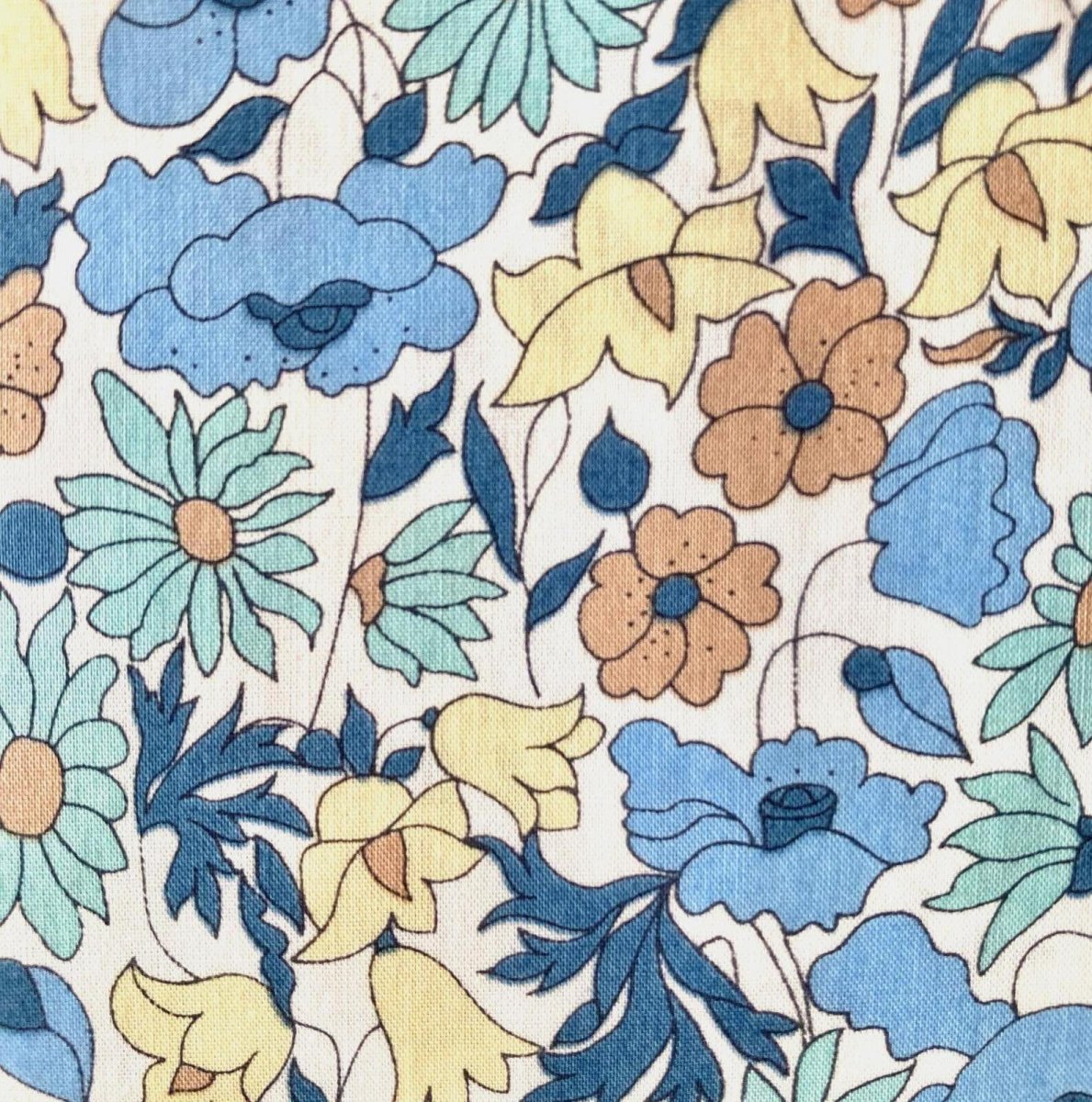 Photo1: Poppy and Daisy (1)