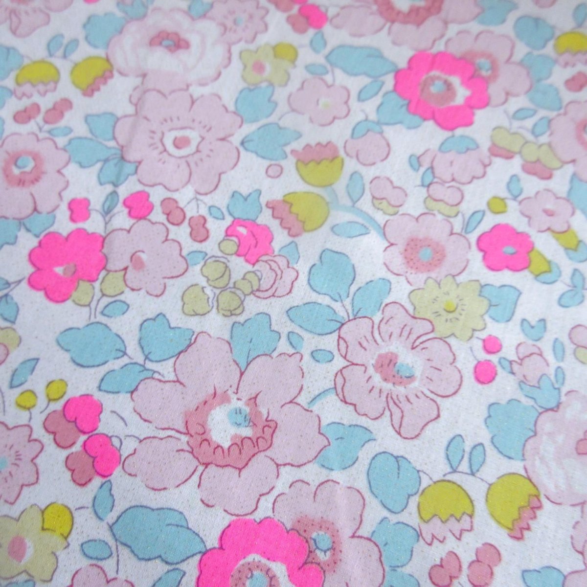 Photo1: Betsy【Neon Splash】 (1)